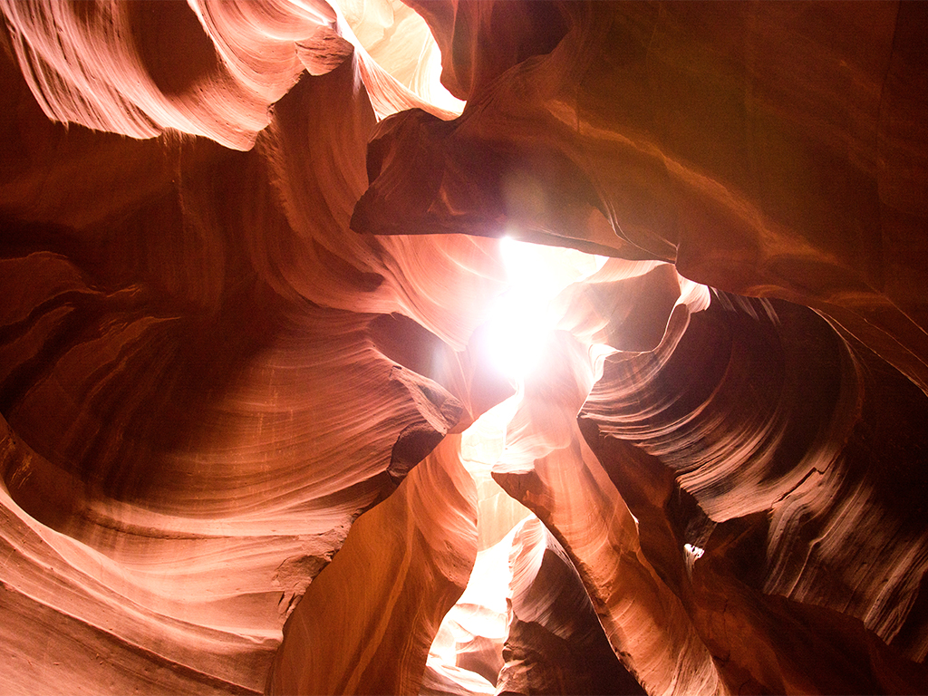 antelope canyon photo by laura-agusti