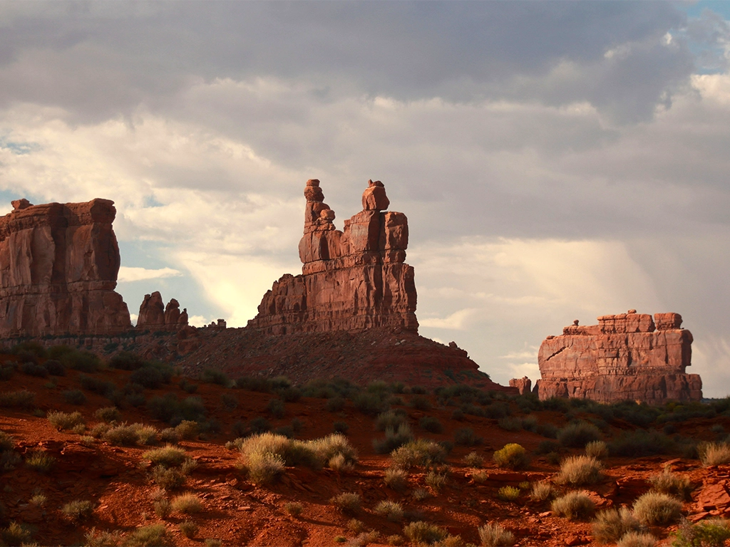 valley of the gods photo by krisztina-kovari